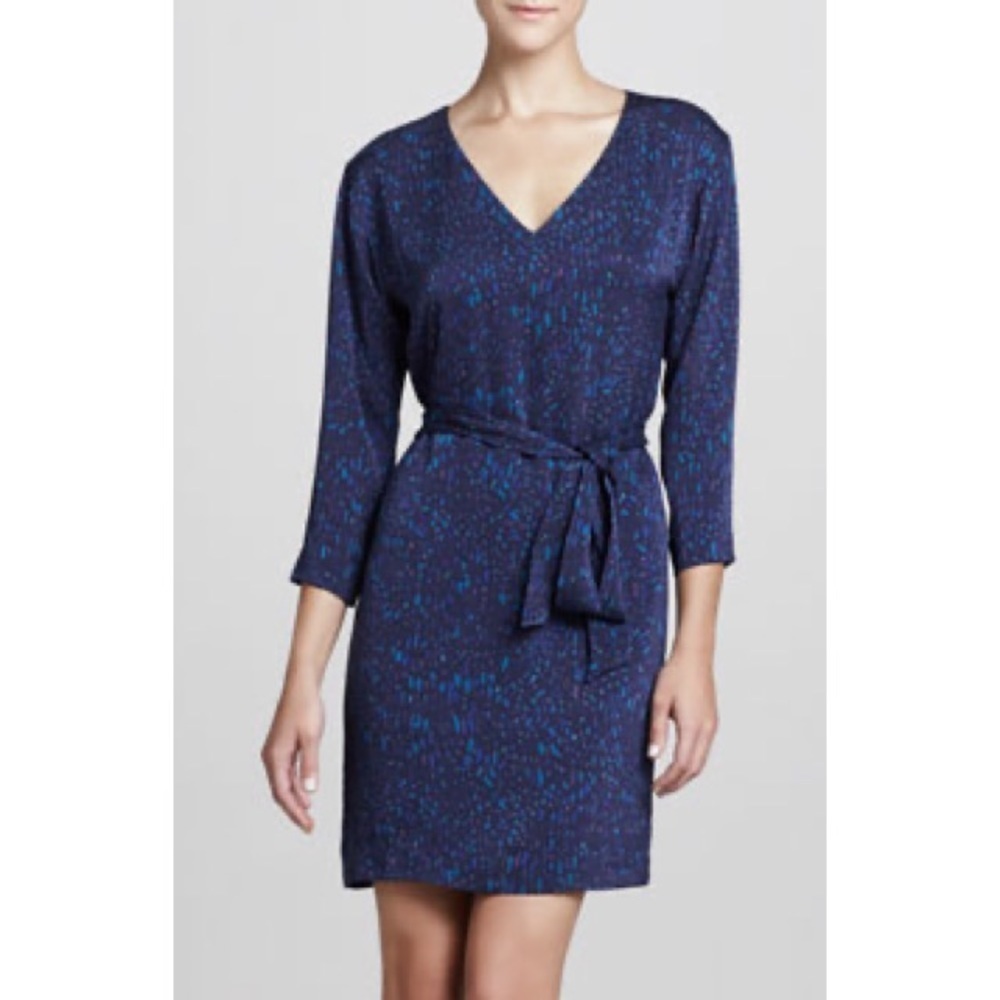Theory Blue V-Neck Kinley Galba Printed Silk Shift Dress EUC Size 4 C0902609